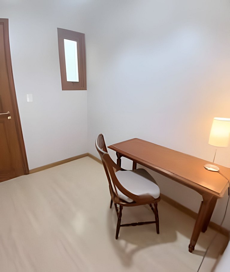 No Coração do Centro! Apto com vista para cidade!