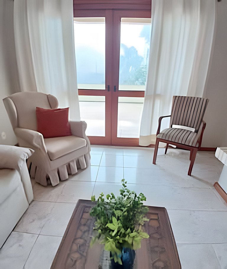 In the heart of downtown! Apartment with city view