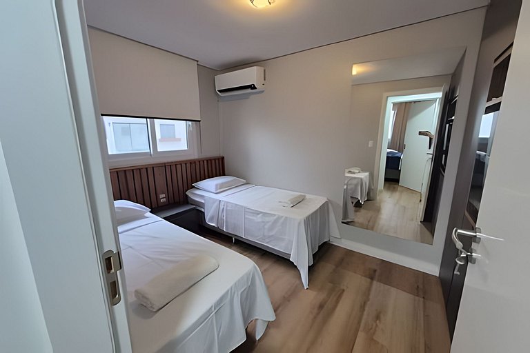 Follow Gramado - Fantastic 2-bedroom with a little square