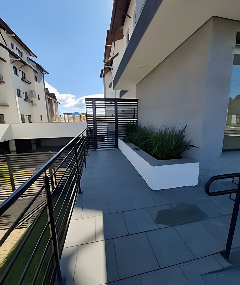 Follow Gramado - Fantastic 2-bedroom with a little square