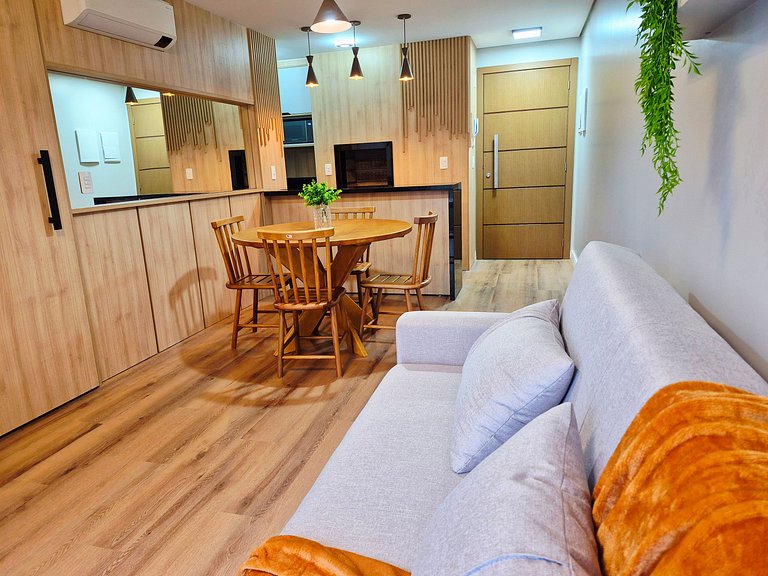 Follow Gramado - Fantastic 2-bedroom with a little square