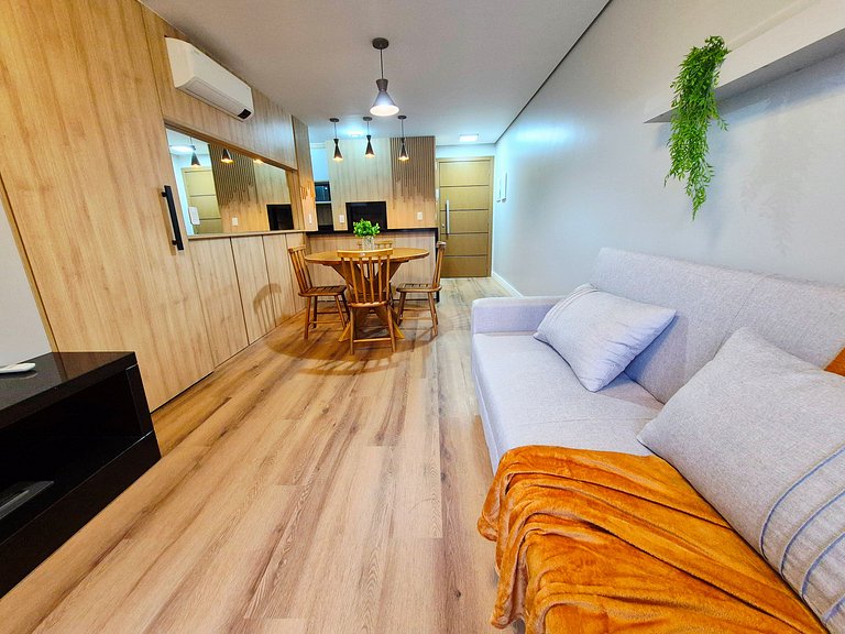 Follow Gramado - Fantastic 2-bedroom with a little square