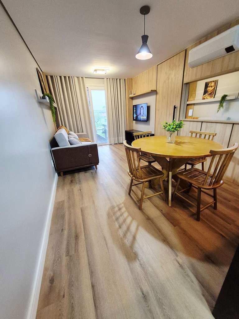 Follow Gramado - Fantastic 2-bedroom with a little square