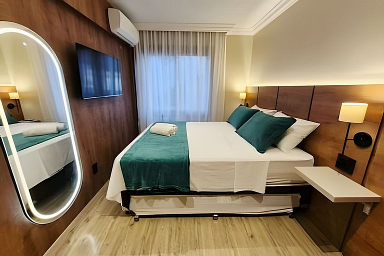 Decoração impecável - 350m da Rua Coberta!