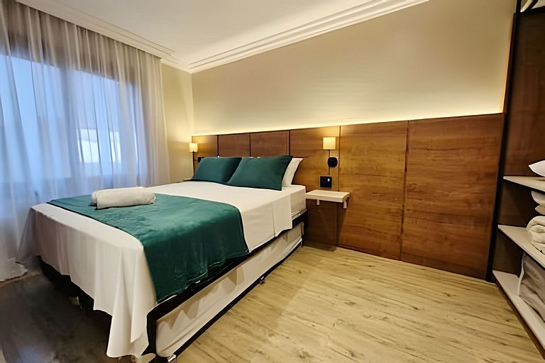 Decoração impecável - 350m da Rua Coberta!