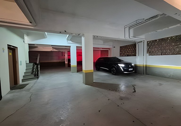Decoração impecável - 350m da Rua Coberta!