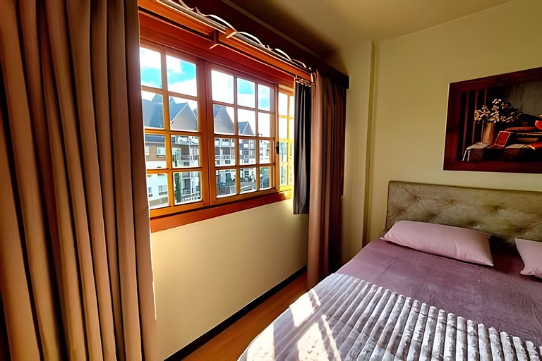 Siga Gramado- Cobertura Linda! 2 vagas no Centro!