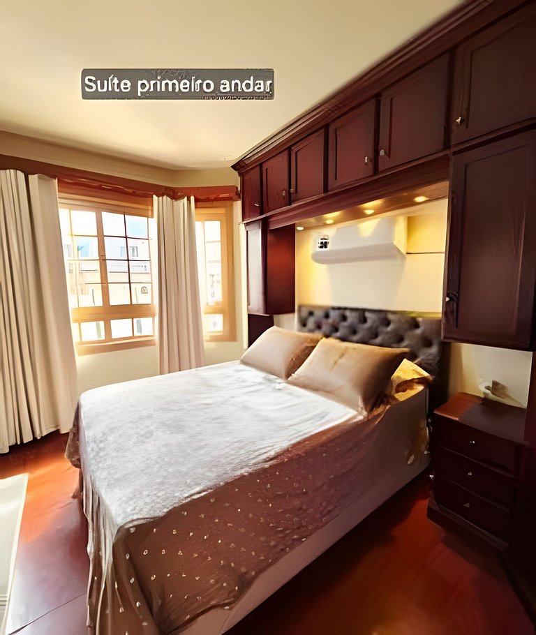 Siga Gramado- Cobertura Linda! 2 vagas no Centro!